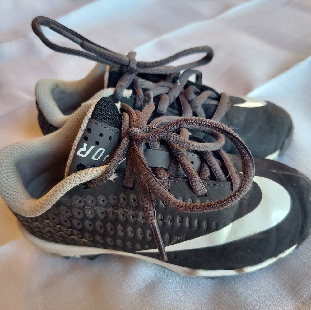 Nike FastFlex Spikes Baseball Football Sports Shoes Youth Size 11CW - Picture 2 of 8
